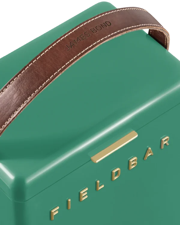 Cooler_Box_Set_PG_04_-_Personalisation_DB_1600x2000_WEB.webp Cooler Box Trio / Parisian Green