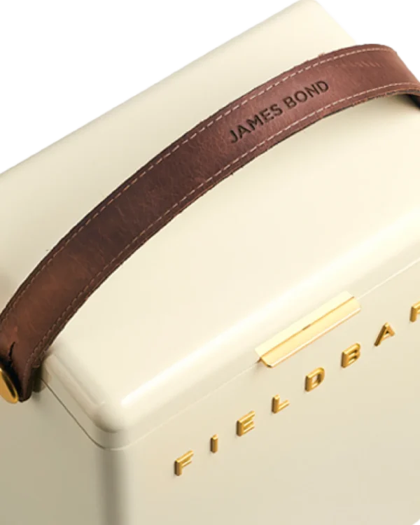 DB_SW_04_-_Personalisation_1600x2000_WEB.webp Cooler Box Set / Safari White