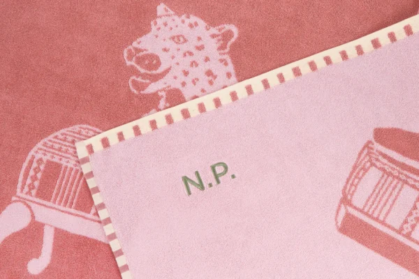 The Seabed Beach & Bath Towel / Nellie Pink